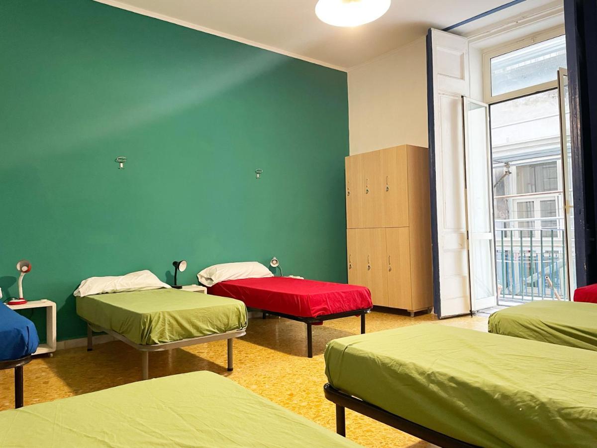 6 Small Rooms Neapel Exterior foto