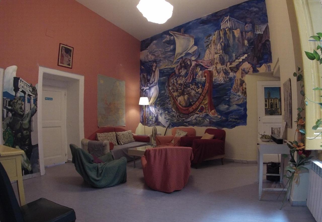 6 Small Rooms Neapel Exterior foto